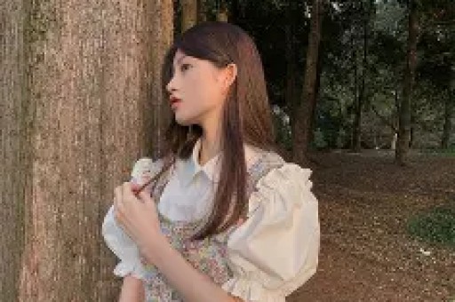 曝网红温精灵塌房，老板承诺年赚7000万，母亲持玻璃扬言同归于尽